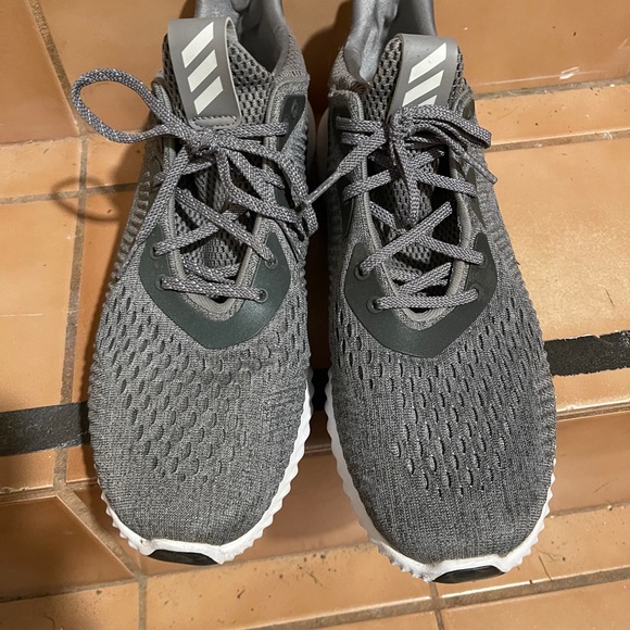 Adidas Alphabounce - Picture 2 of 4